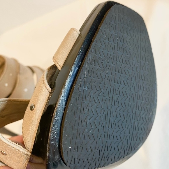 MICHAEL MICHAEL KORS Leather Studded Stilettos, Tan Size 9 - Picture 8 of 10